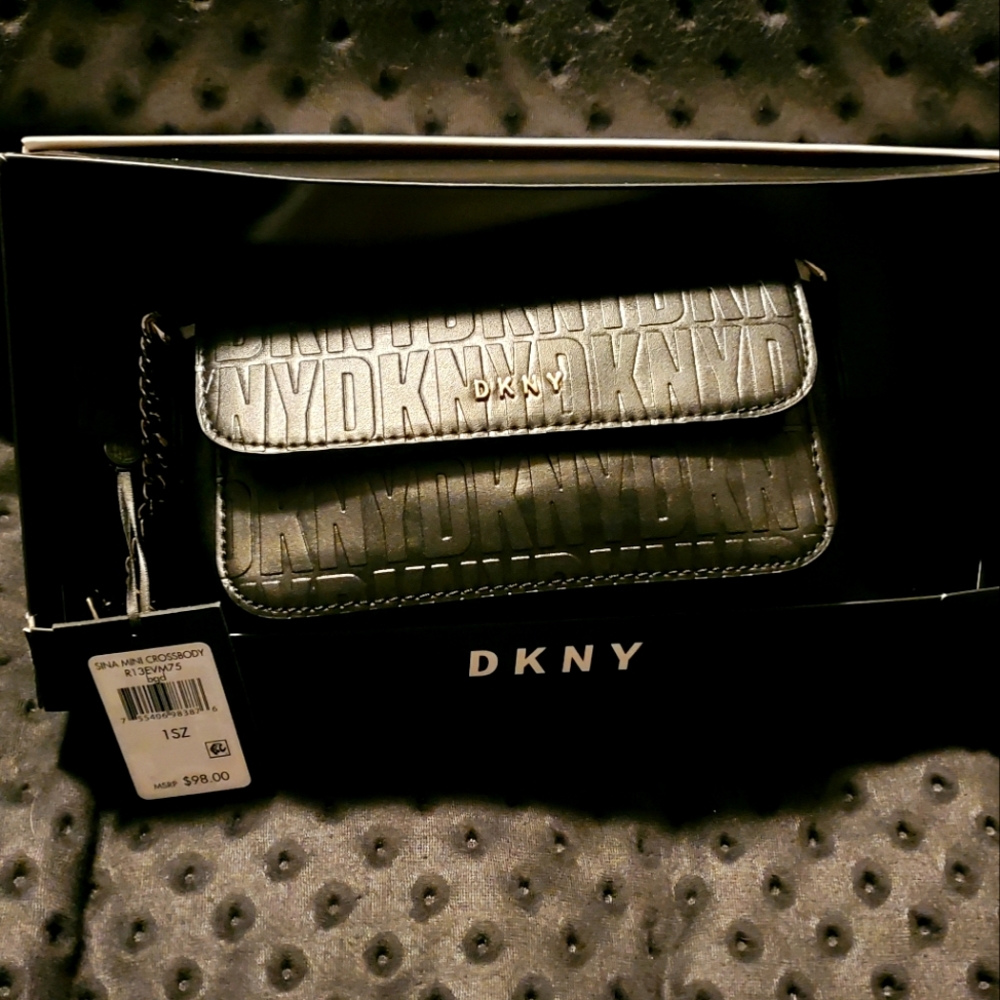 Black DKNY crossover purse